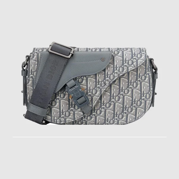 디올 Saddle 스트랩백 1ADPO